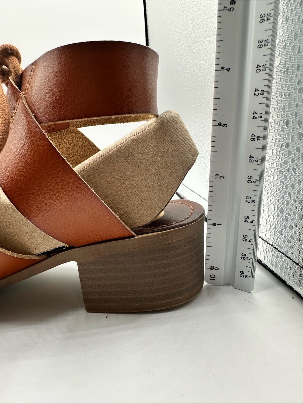 Women's CAMEL Leather Strappy Block Heel Sandals with Lace-Up Detail SZ 7 - Picture 5 of 5